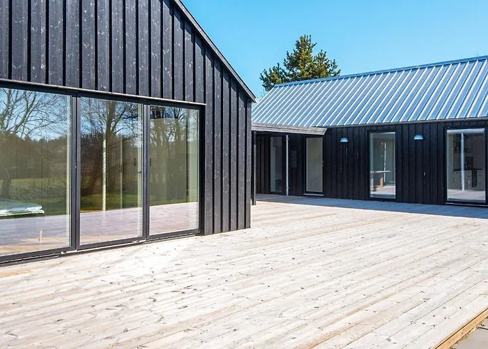 8 Person In Grenaa-by Traum Brondstrup